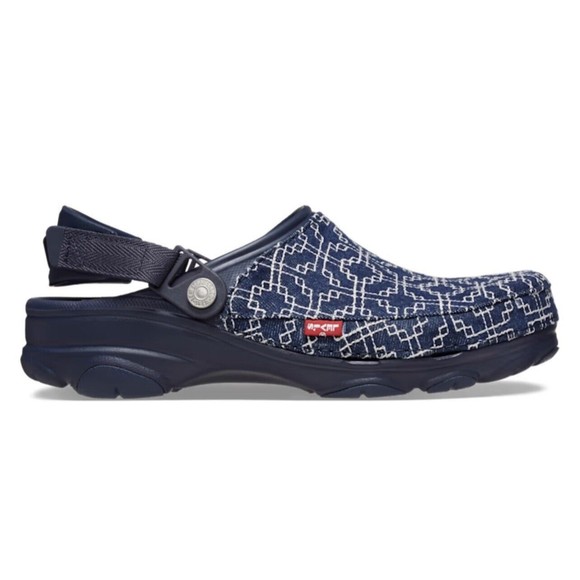 Crocs Classic All-Terrain Clog Levi\'s Sashiko Dark Wash Men’s Size 11